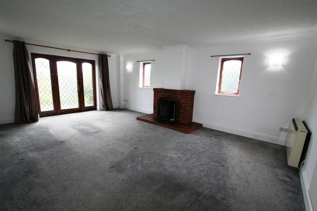 Summerfieldlodge,lounge.JPG