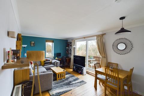 2 bedroom apartment for sale, Langton Close, Addlestone, Surrey, KT15