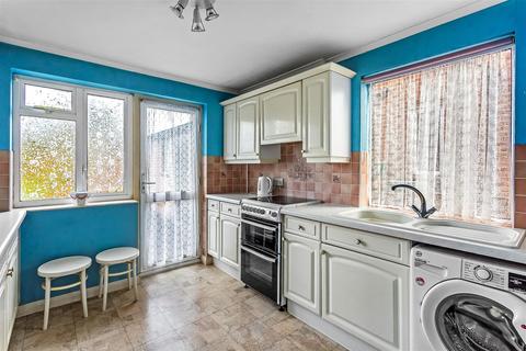 65 Berry Meade, Ashtead, KT21 1SF