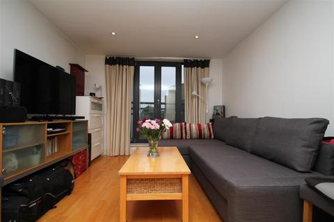 1 bedroom apartment for sale, Fairfield Road, London