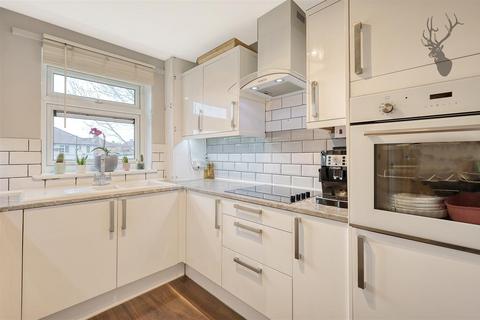 24 Farthings Close, London, E4 6JG