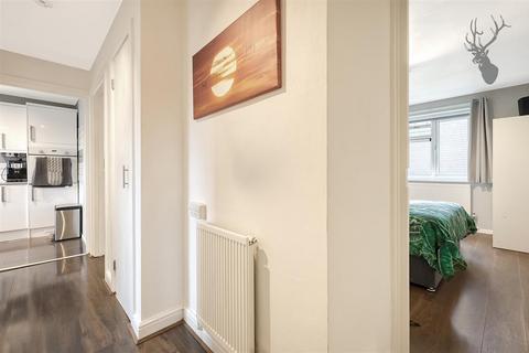 24 Farthings Close, London, E4 6JG