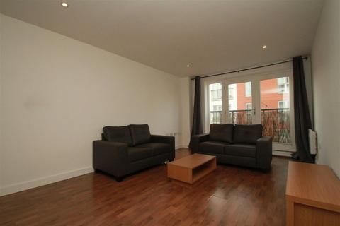 2 bedroom apartment for sale, Tredegar Road, London