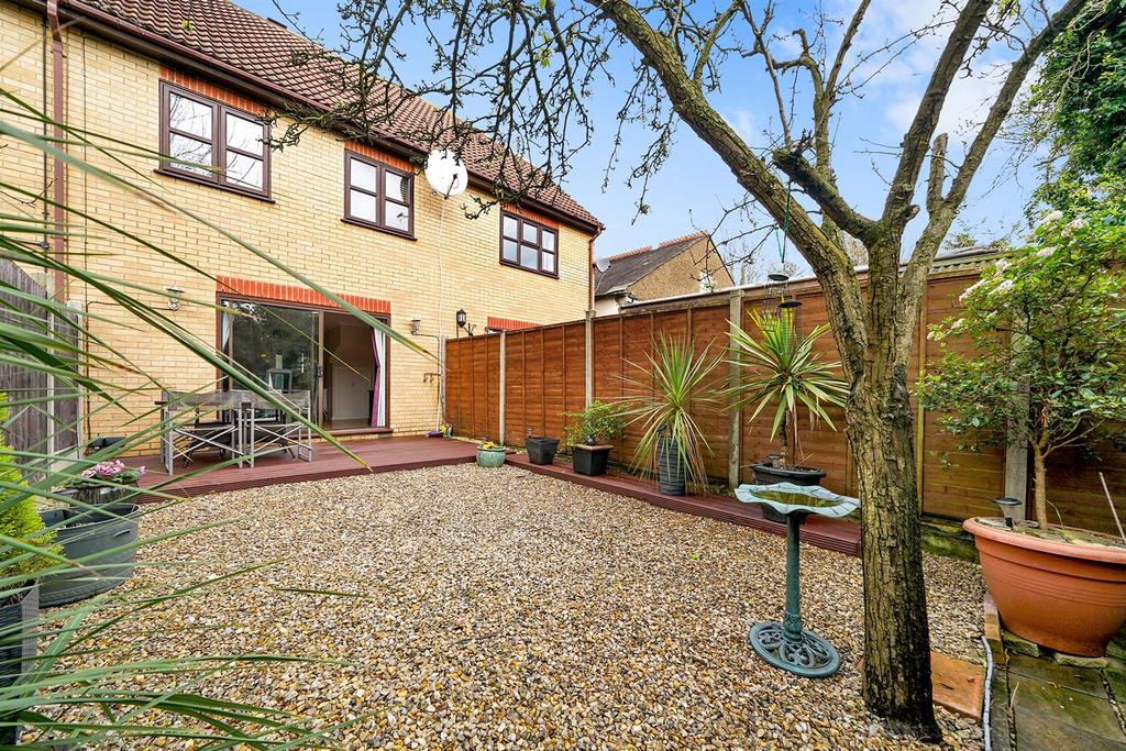Donnington Road, London NW10 3 bed terraced house for sale £750,000