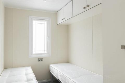 2 bedroom detached house for sale, Springhead Road, Northfleet, Gravesend