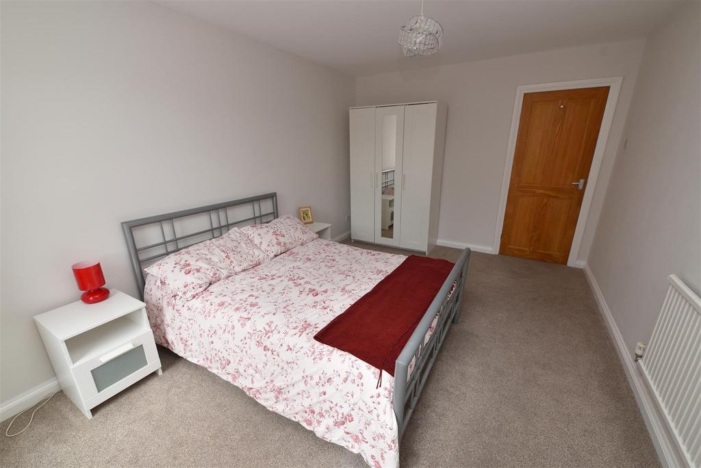 Bed1.1.JPG