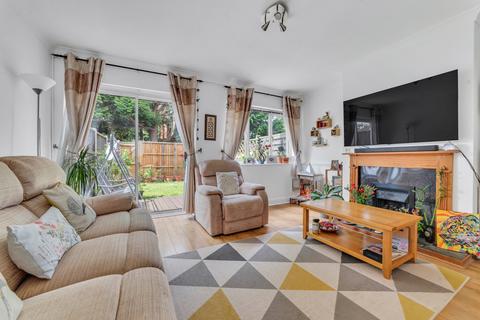 3 bedroom terraced house for sale, Saville Crescent, Ashford, TW15