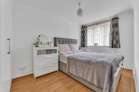 3 bedroom terraced house for sale, Saville Crescent, Ashford, TW15