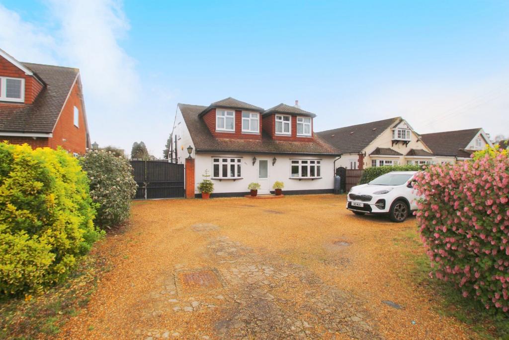 Feltham Hill Road, Ashford, TW15 4 bed detached house for sale £800,000
