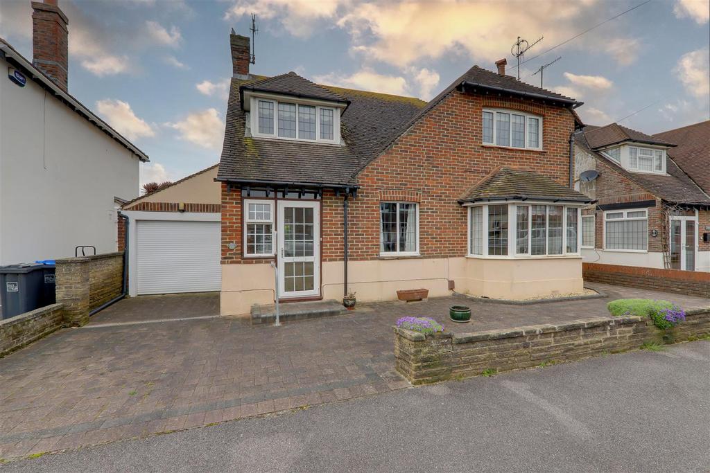 Ophir Road, Worthing BN11 4 bed detached house for sale £650,000
