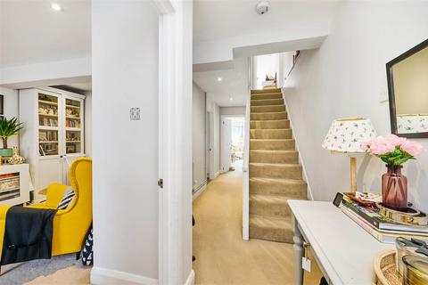 2 bedroom flat for sale, St. Leonards Road, East Sheen, SW14