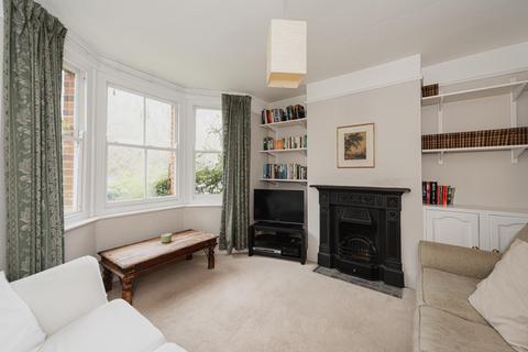 100 Church Side, Epsom, KT18 7SY