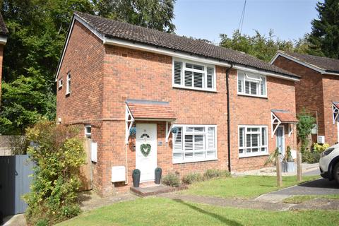 2 bedroom semi-detached house for sale, Dale View, Epsom KT18
