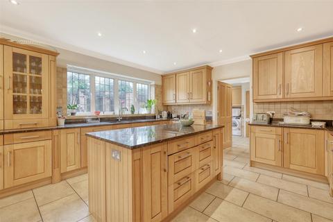 7 bedroom detached house for sale, Briarswood, Goffs Oak EN7