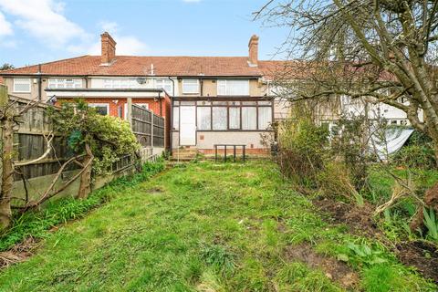 18 Cambridge Avenue, Greenford, UB6 0PJ