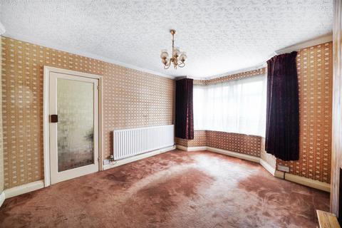 18 Cambridge Avenue, Greenford, UB6 0PJ