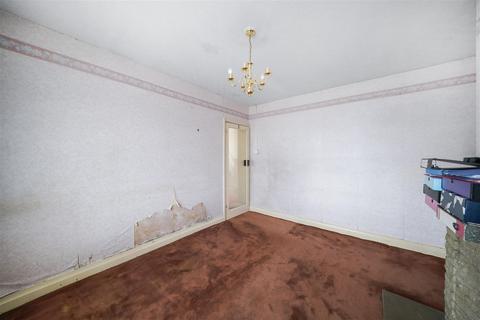 18 Cambridge Avenue, Greenford, UB6 0PJ