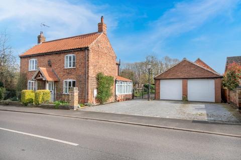 5 bedroom detached house for sale, Top Street, East Drayton, Retford