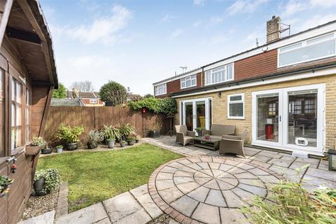 11 Highview, Vigo, Gravesend, DA13 0RR