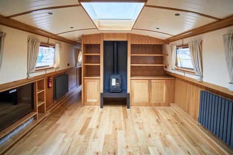 1 bedroom houseboat for sale, St Katharine Docks, Wapping, E1W