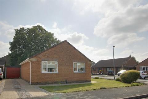 2 bedroom detached bungalow for sale, Oak Drive, Newport