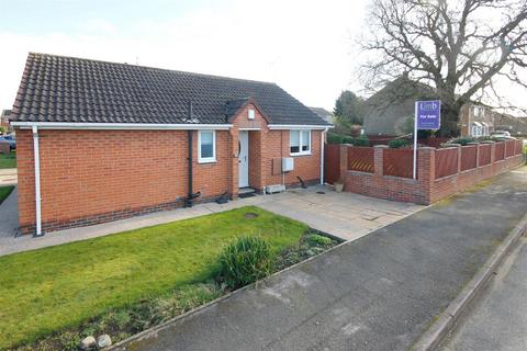 2 bedroom detached bungalow for sale, Oak Drive, Newport