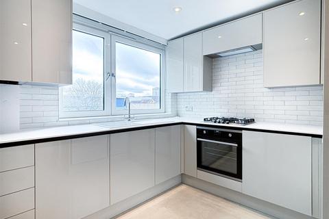 3 bedroom apartment to rent, Lords View, St John's Wood, NW8