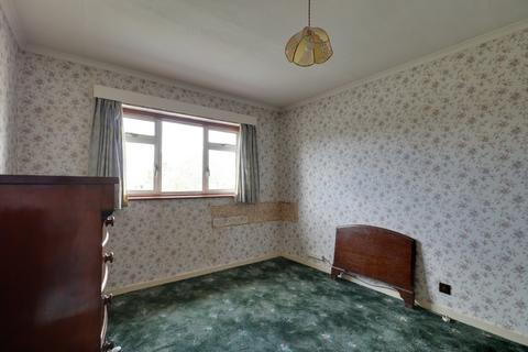 8 Blake Close, Rainham, RM13 8TA