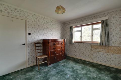 8 Blake Close, Rainham, RM13 8TA