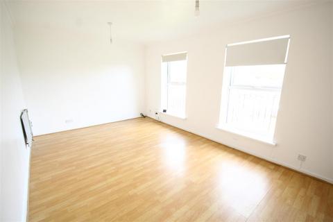 2 bedroom flat to rent, Lower Furney Close, High Wycombe HP13