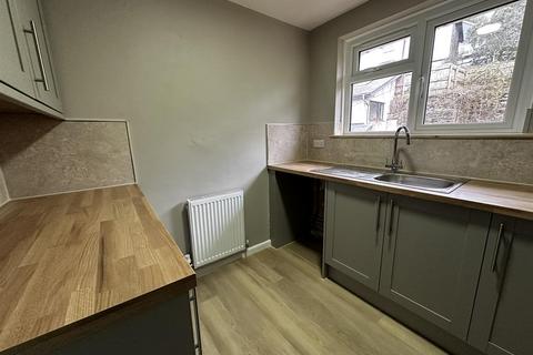2 bedroom house to rent, Higher Street, Dartmouth