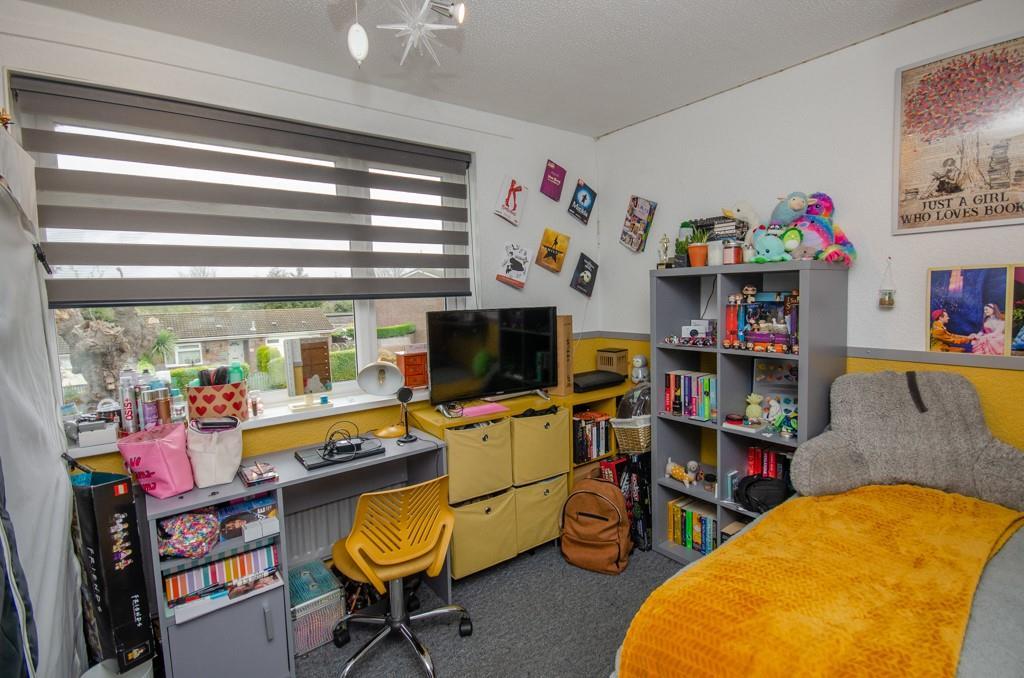 Bedroom two pic 1.jpg