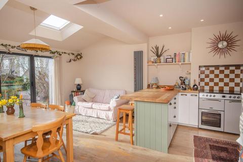 7 Johnsons Road, Bristol, BS5 9AT