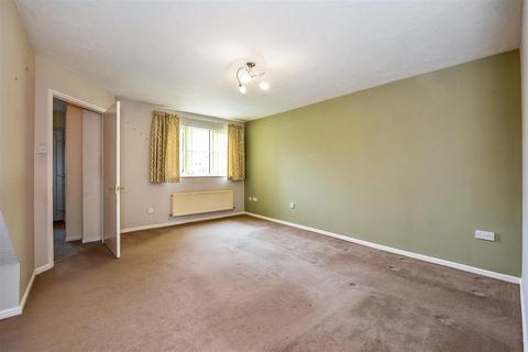 3 bedroom end of terrace house for sale, Celtic Drive, Andover