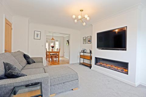 24 Cae Garw, Llantwit Fardre, Pontypridd, CF38 2TQ