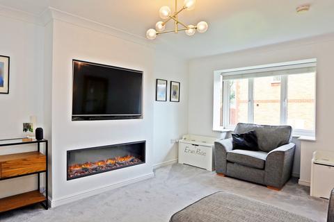 24 Cae Garw, Llantwit Fardre, Pontypridd, CF38 2TQ
