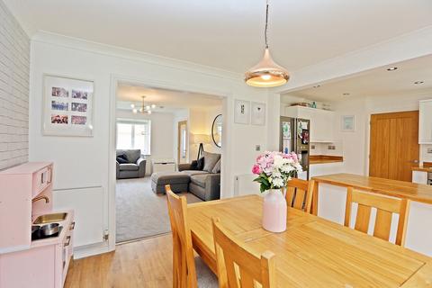 24 Cae Garw, Llantwit Fardre, Pontypridd, CF38 2TQ