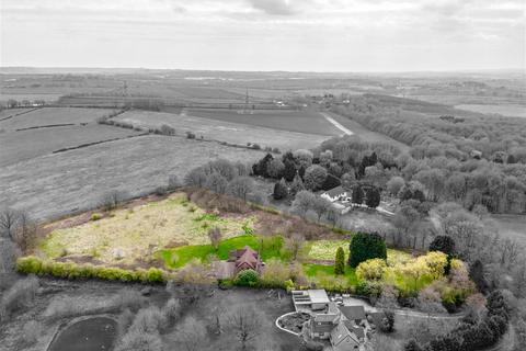 6 Sutton Spring Wood, Calow, Chesterfield, S44 5XF