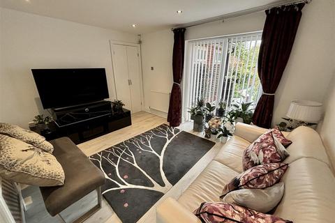 1 Ashbourne Mews, Macclesfield, SK10 3RR