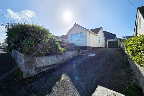 3 bedroom semi-detached bungalow for sale, Droskyn Way, Perranporth