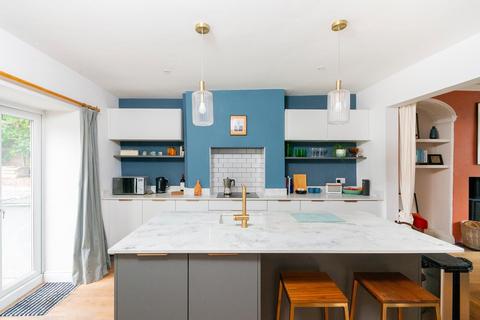 21 Alpha Road, Bristol, BS3 1DH