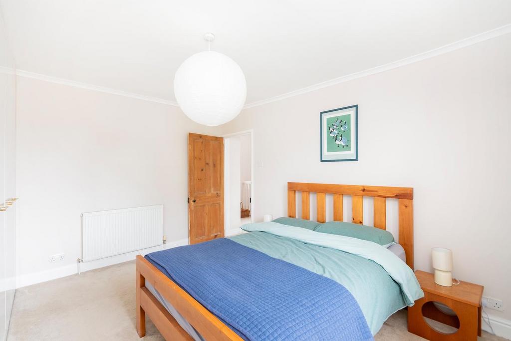 2 AR1 SV - Bedroom A.jpg