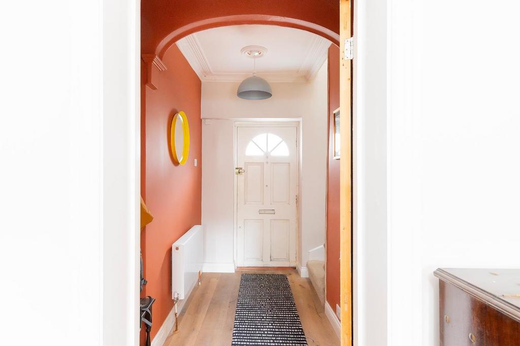 2 AR1 SV - Hallway B.jpg