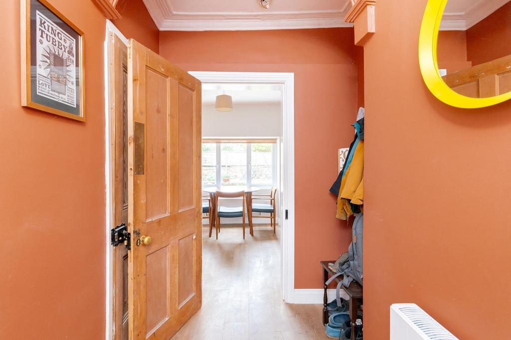 2 AR1 SV - Hallway C.jpg