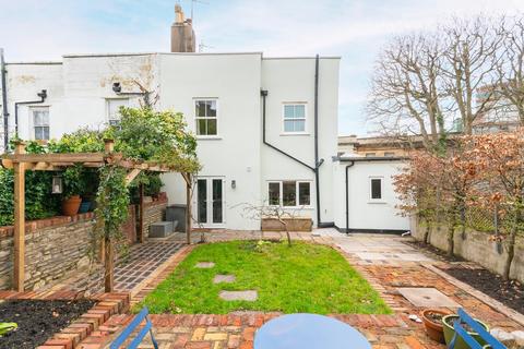 21 Alpha Road, Bristol, BS3 1DH