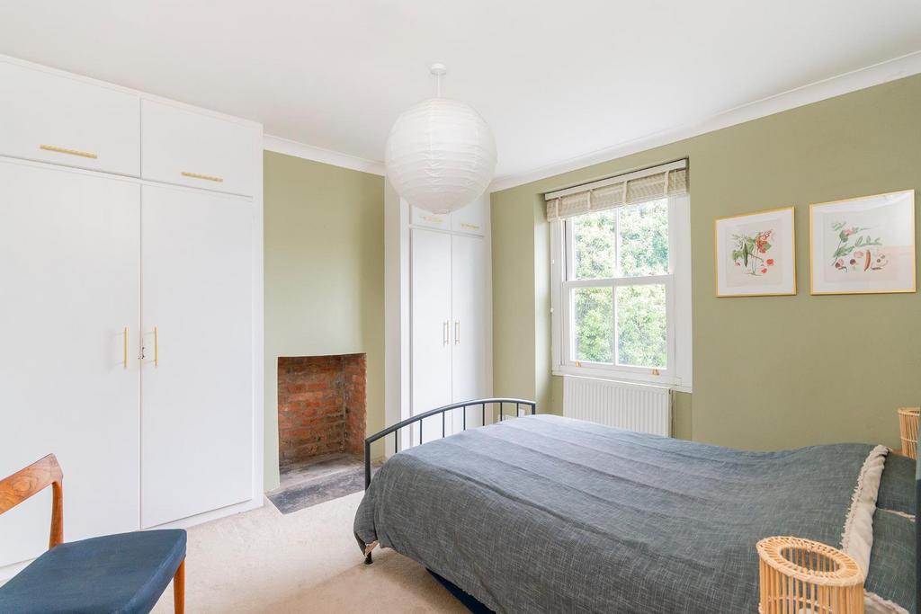 2 AR1 SV - Bedroom E.jpg