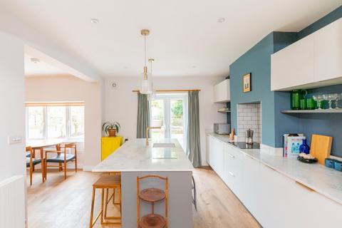 21 Alpha Road, Bristol, BS3 1DH