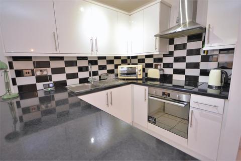 1 bedroom apartment for sale, Brangwyn Crescent, Colliers Wood SW19
