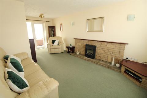 3 bedroom house for sale, Trinity Close, Daventry