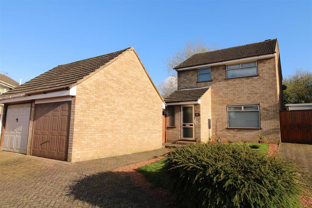 Trinity Close, Daventry 3 bed house £259,950
